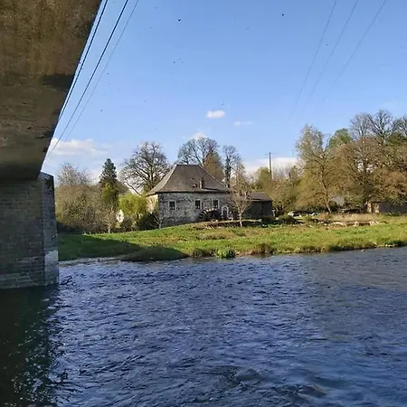 招待所 Des Roches Cugnon