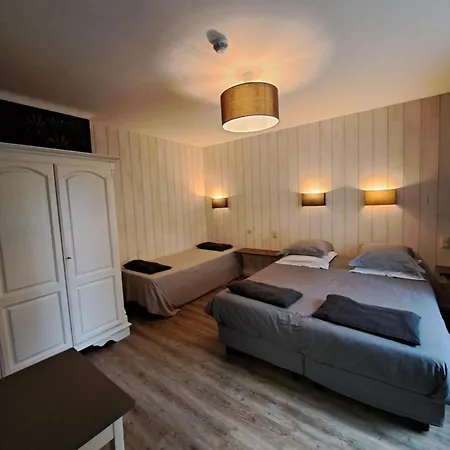 招待所 Des Roches Cugnon