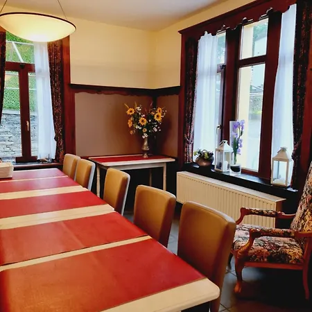 Gasthuis Des Roches 4*