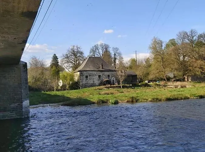 Πανσιόν Des Roches Cugnon